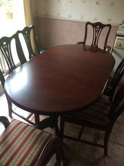 Regency Mahagony dining table and 6 charis